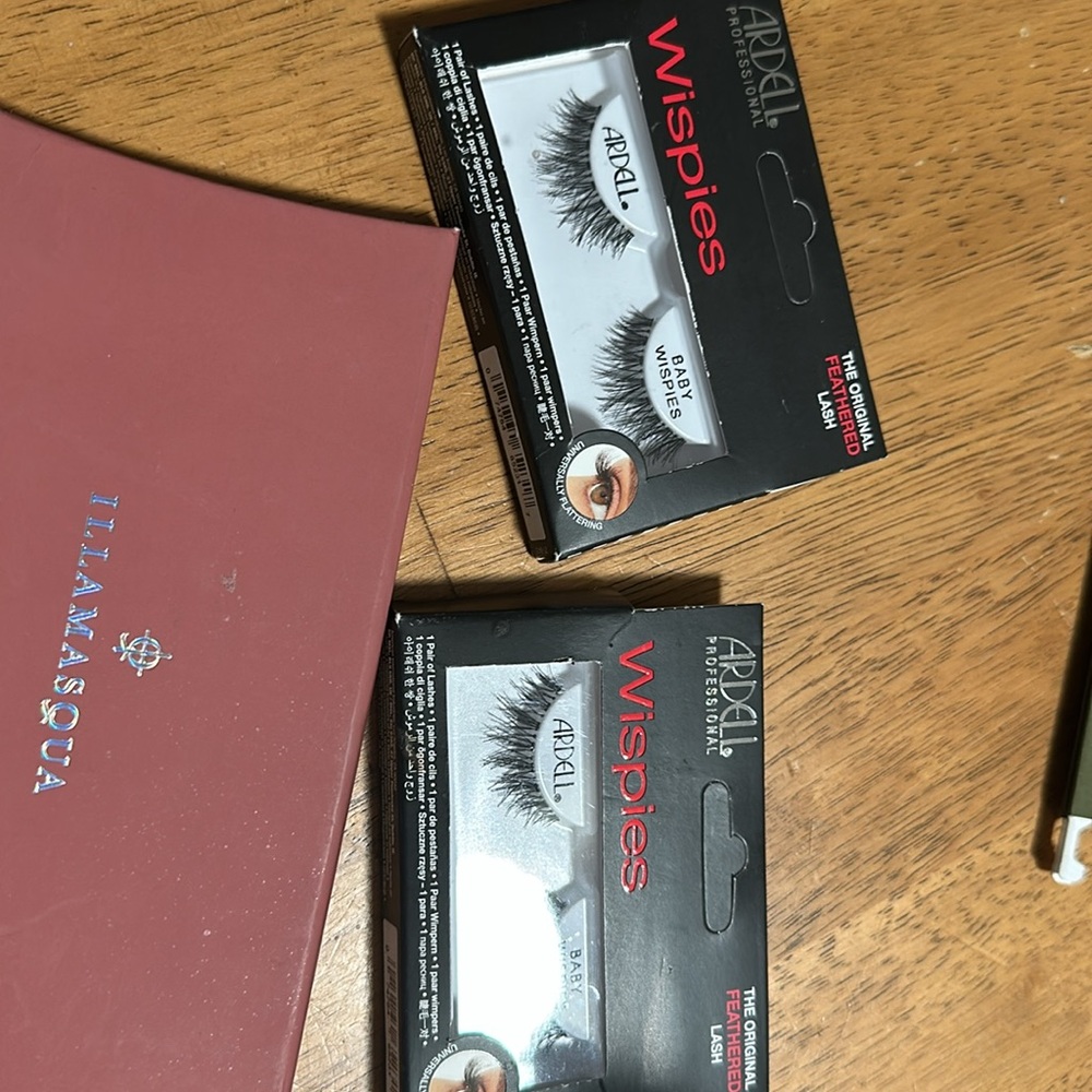 Makeup bundle - Picture 2 of 5